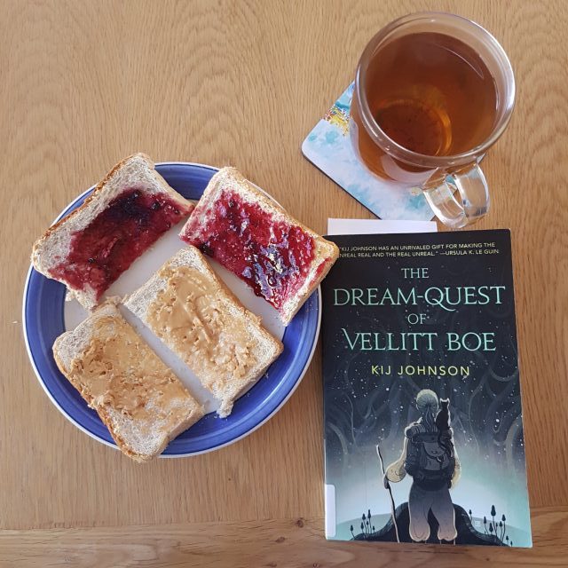 Dewey's readathon, tea and toast, The Dream Quest of Vellitt Boe, Kij Johnson, Earl Grey Editing, books and tea, tea and books